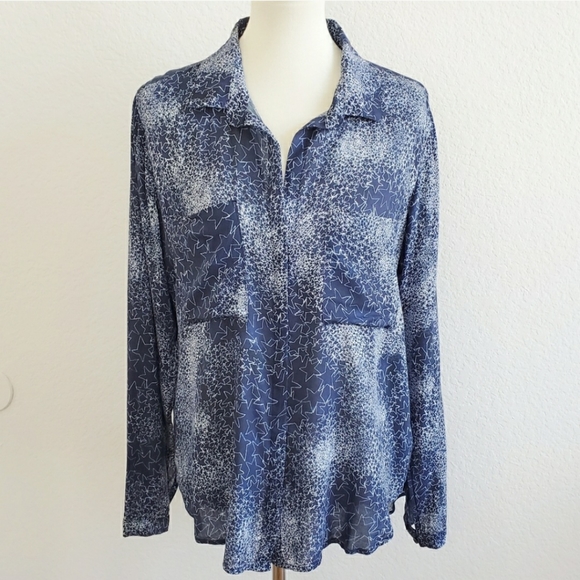 Anthropologie Tops - Cloth & Stone Blue Star Button Down Top Large